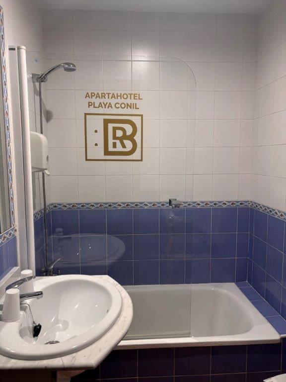 Apartahotel Playa Conil 科尼尔-德拉弗龙特拉 外观 照片